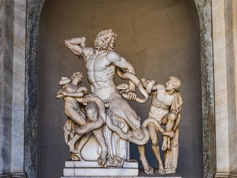 Laocoön and His Sons - A Timeless Tale of Tragedy Etched in Marble!